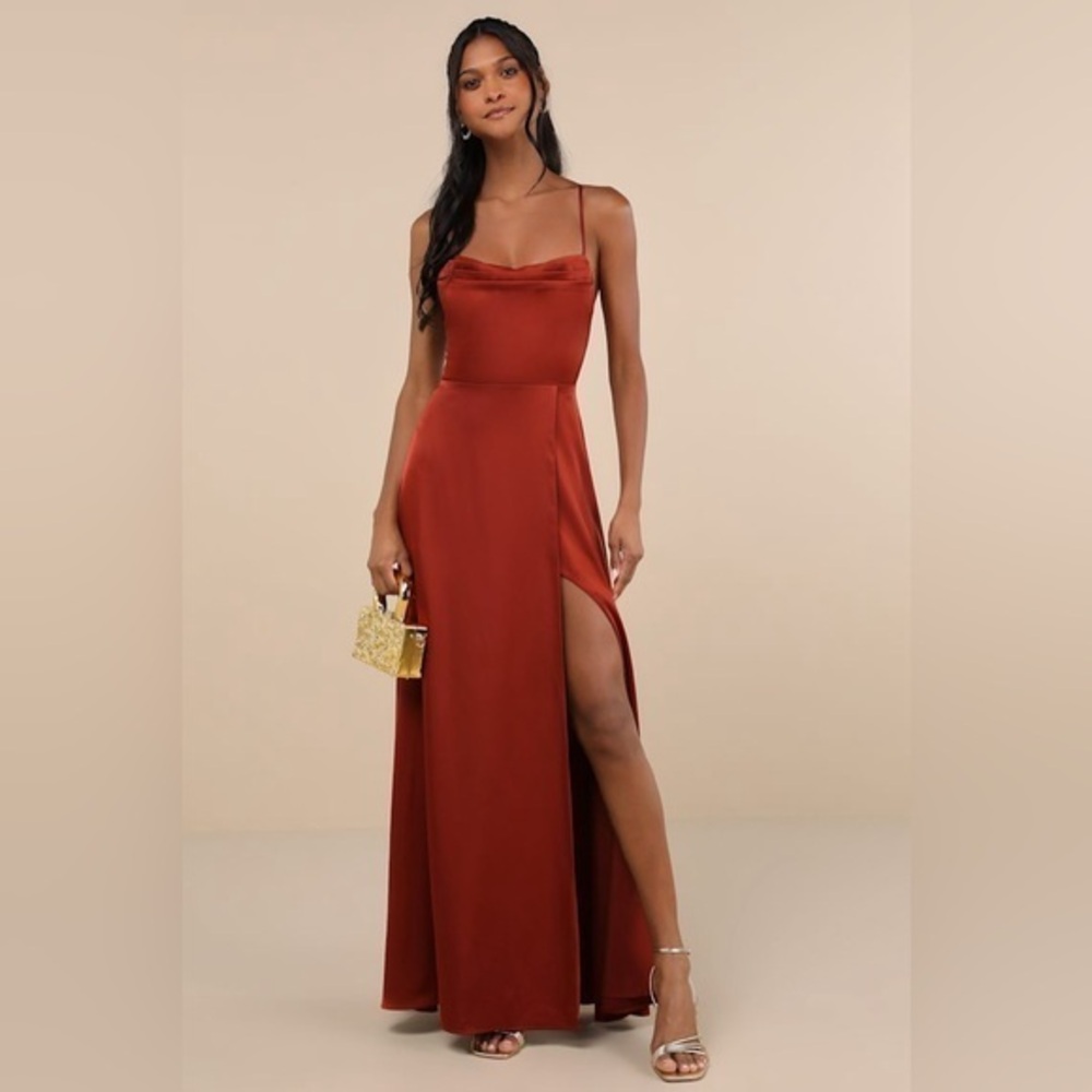 LULU’S SO LOVING SATIN PLEATED LACE UP BACKLESS MAXI DRESS
